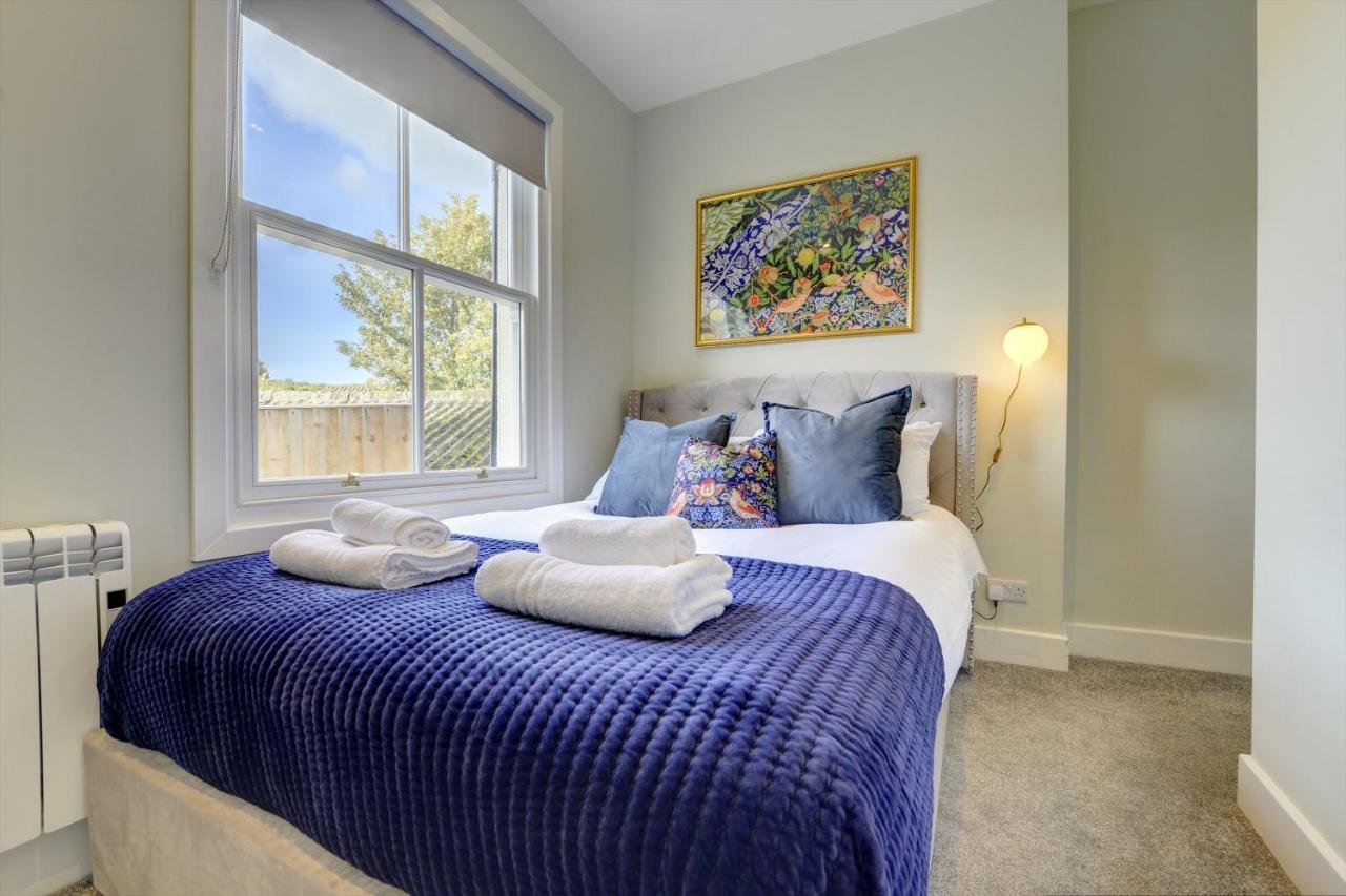 The Nook - A Modern 2 Bedroom Loft With Parking Ripon Exterior foto